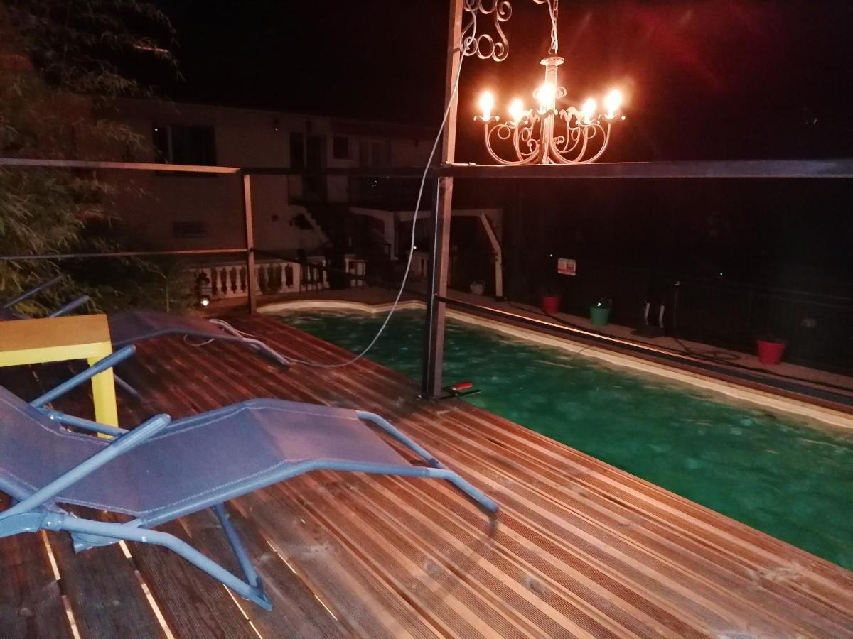 Appartement Lumineux A Voreppe Avec Piscine Zewnętrze zdjęcie